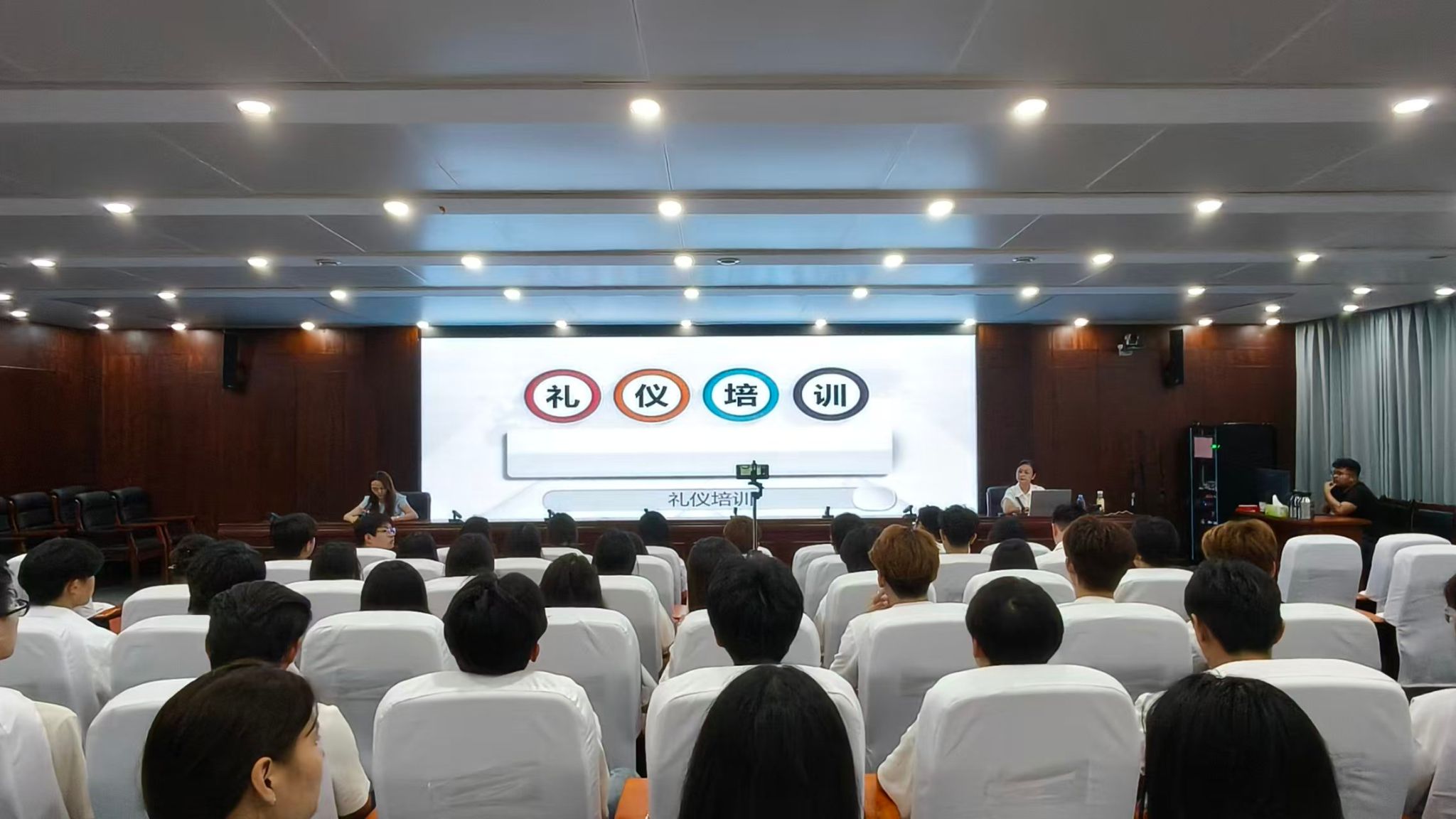 团校主题团课|校团委开展大学生文明礼仪专题培训